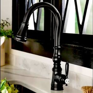 NIB Moen kitchen faucet in Black Matte.